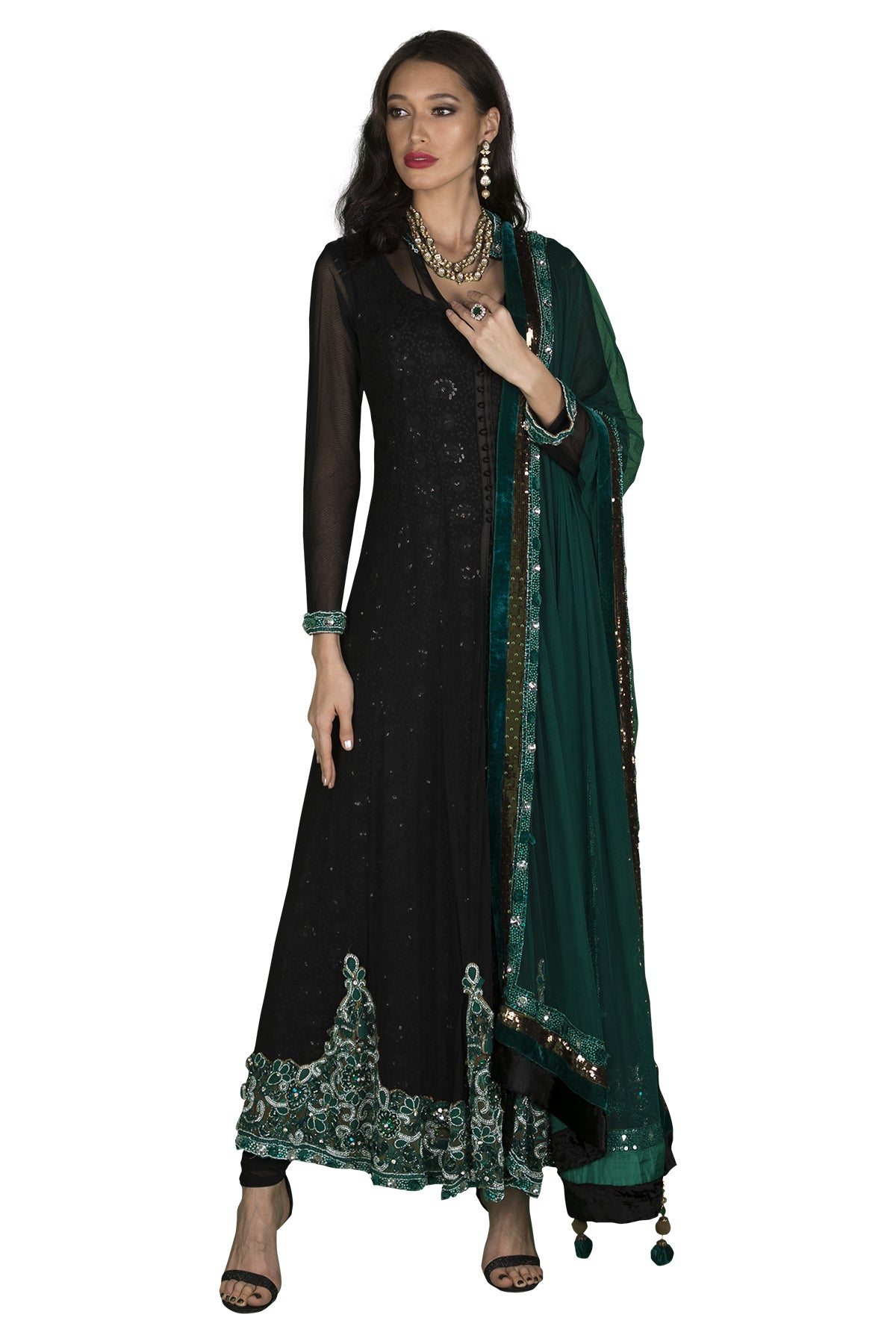Black Anarkali with green dupatta which is a pleasure to watch, the shine just doesn't allow us to take our eyes off. 
