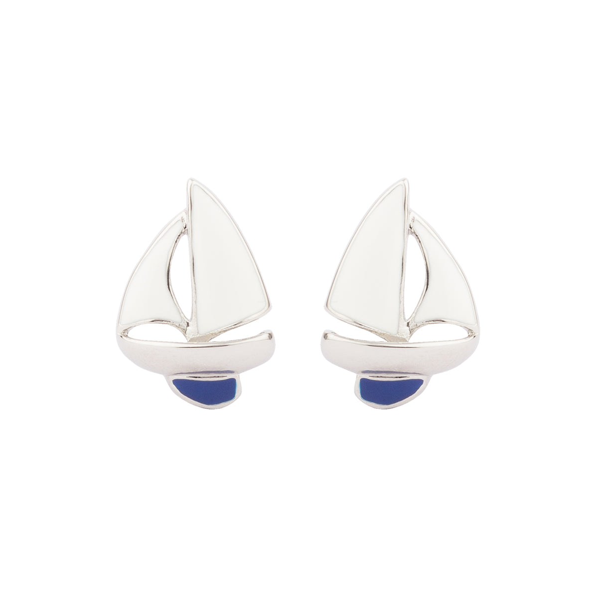Set your style spirit free and intertwine in wonder with the winds as they catch the sails of this unconventional set of cufflinks. 