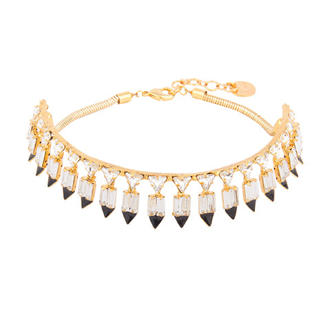 At the crossroads of crisp cuts & a monochrome colour scheme is this ever-so-stylish and versatile choker. Crafted for western couture, this piece will take your outfit from done & drab to fashionable & fab!