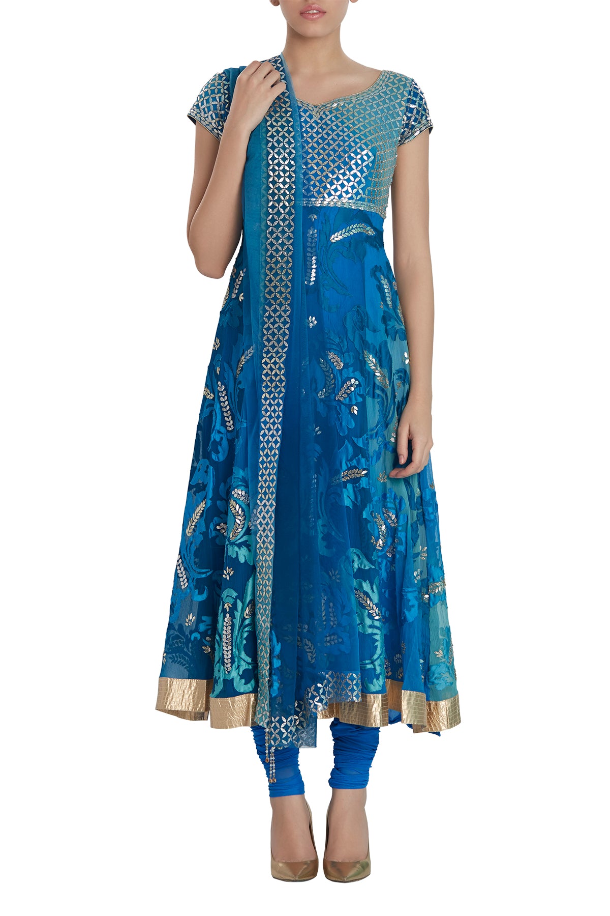 Right out of a reverie, this stunner of an outfit is seamless in its finish and flawless in its fashion-statement. In the hur of sky blue with light weight gota appliqu‚Äö√†√∂‚àö√¢¬¨¬®¬¨¬© embroidery, this one is paired with a sky blue churidar and dupatta.